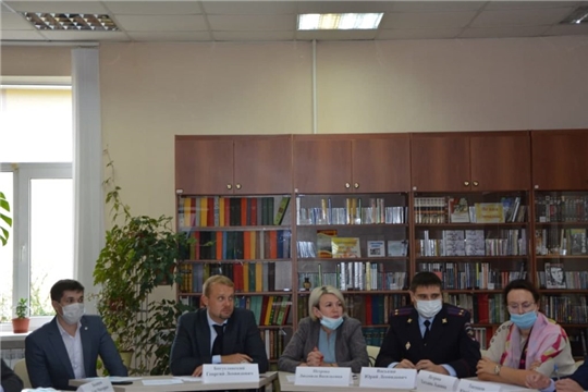 В Кугесях состоялся круглый стол по вопросу адаптации иностранных граждан