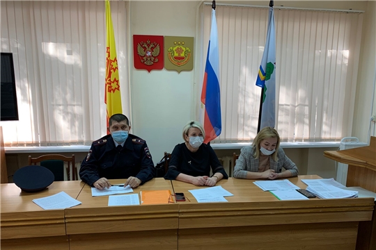 Очередное заседание комиссии по делам несовершеннолетних и защите их прав администрации Чебоксарского района   