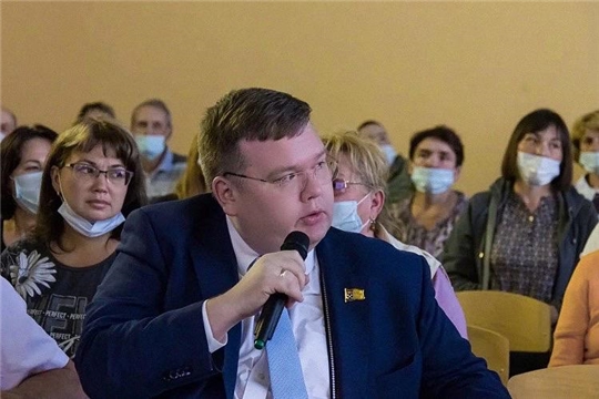 Глава города Чебоксары принял участие в общественном обсуждении проекта развития Обиковского леса
