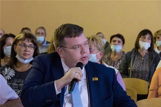 Глава города Чебоксары принял участие в общественном обсуждении проекта развития Обиковского леса