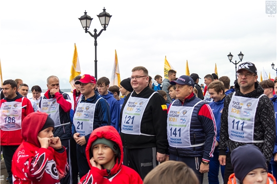 Народные избранники приняли участие во Всероссийском дне бега «Кросс нации»
