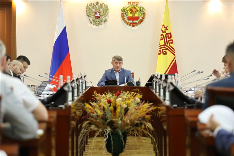 Олег Николаев: «Чи кирли - укҫа-тенке тăкакласси  анчах мар, нацпроектсене пурнӑҫласси,  ҫынсене пурăнма хăтлă условисем йĕркелесси»