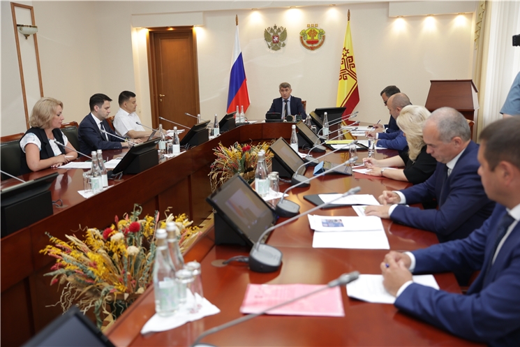 Чăваш Ен Пуҫлăхĕпе пĕрле кашни эрнере пулакан  планеркӑра экономикӑпа культура форумне сӳтсе явнă