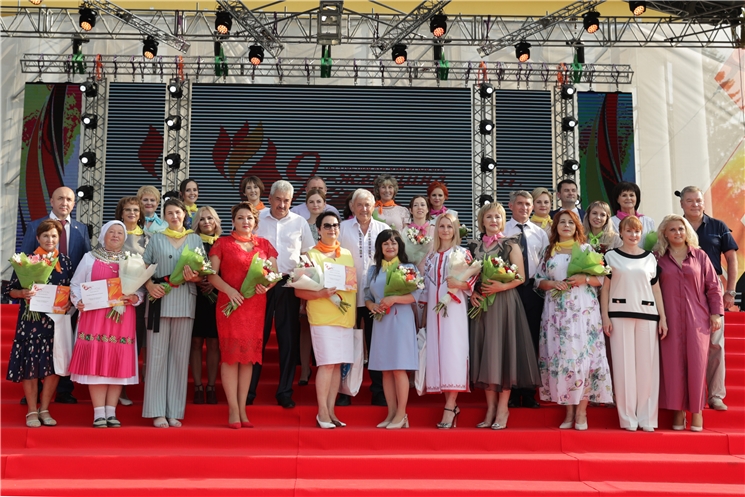 "Эпӗ – Хӗрарӑм" конкурс ҫӗнтерӳҫисен ячӗсене пӗлтернӗ