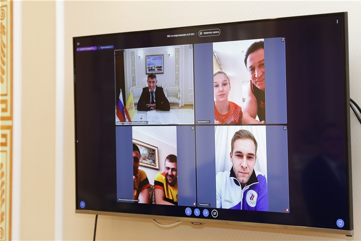 Олег Николаев Чӑваш Ен спортсменӗсене çуллахи Олимпиада вăййисенче ӑнӑҫу тата ҫӗнтерӳ  тума суннă