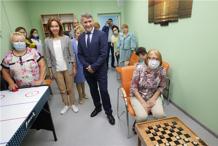 Чӑваш Ен Пуҫлӑхӗ Олег Николаев виҫҫĕмĕш "Манăн социаллă центр" ятлă учреждение  уҫнӑ