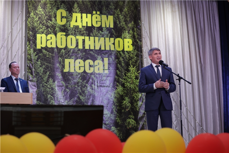 Олег Николаев экотуризма аталантарни пĕлтерĕшлĕ пулнине каланă