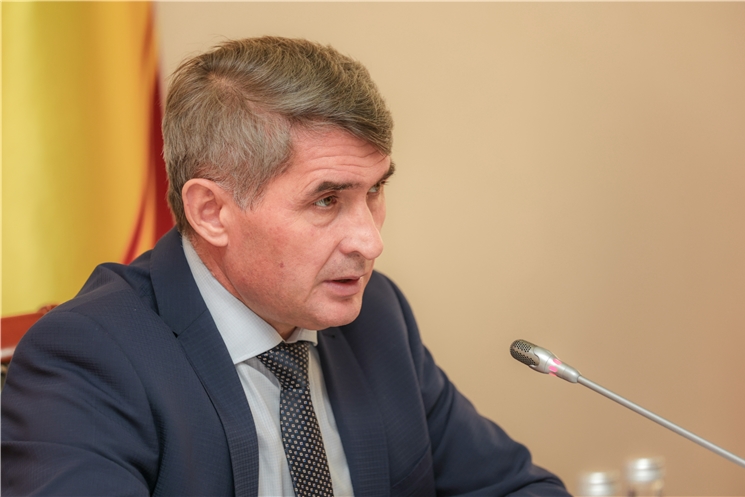 Вакцинацине анлăрах сарма май паракан  цифра сервисĕсемпе  усă курма  сĕннĕ Олег Николаев