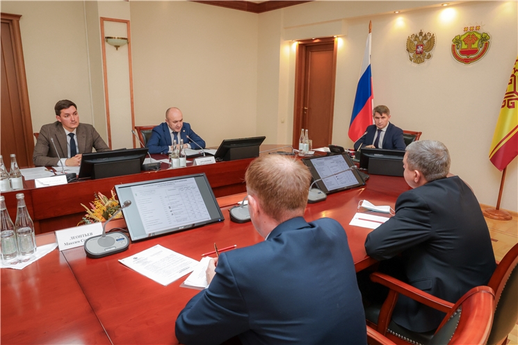 Чăваш Республикинче промышленноҫ  продукцийĕн саккунсăр ҫаврăнăшĕпе кĕрешес енĕпе ĕҫлекен комиссийĕн ларăвĕ иртнĕ