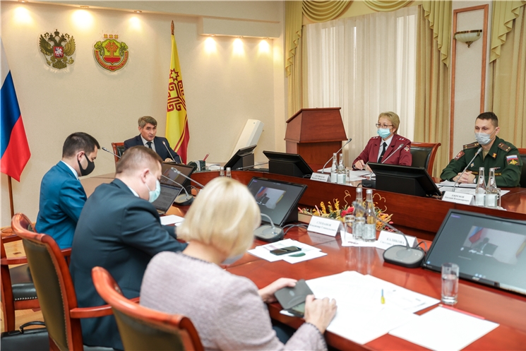 Чăваш Енре Коронавирус сарăлассине чарас енĕпе ĕçлекен оперативлă штабăн черетлĕ ларăвĕ иртрĕ