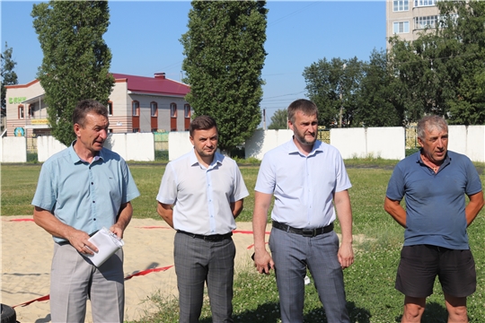 Первенство города по волейболу на центральном стадионе