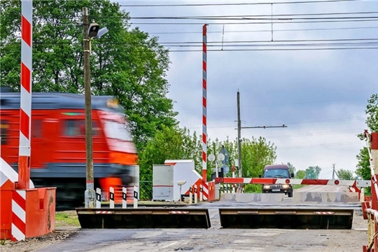 Быстро остановить поезд невозможно!