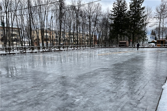 В Чебоксарском детском парке Николаева началась заливка ледового катка