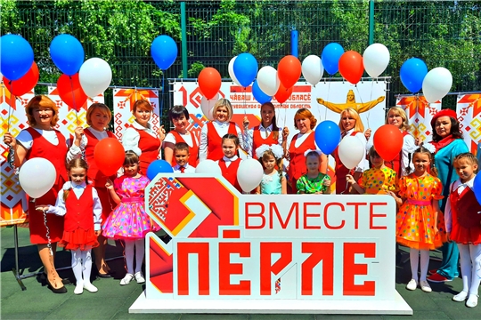 В преддверии Дня государственного флага России в столичных детских садах проходят тематические мероприятия