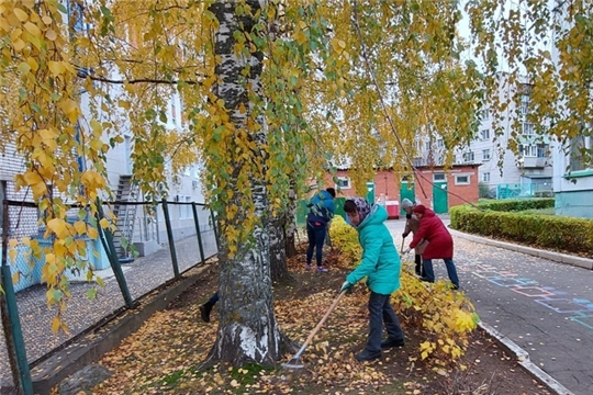 В столичных учреждениях образования продолжаются экологические субботники