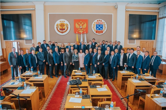 Заявление о досрочном прекращении полномочий главы администрации Чебоксар единогласно принято депутатами