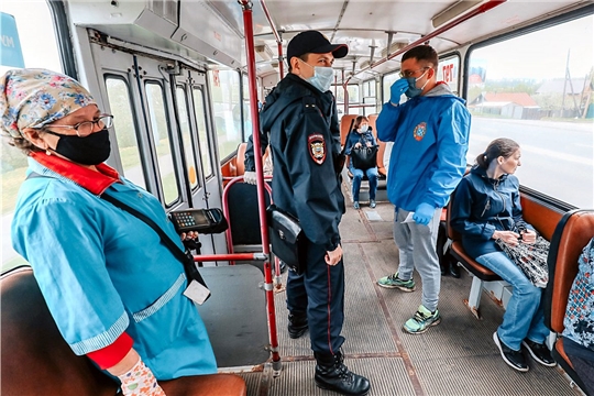 Уже завтра в Чебоксарах пассажиры без масок в общественном транспорте обслуживаться не будут
