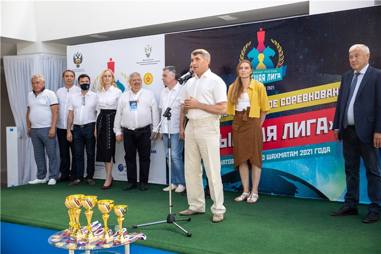Открытие всероссийских соревнований "Высшая лига" IV Чемпионата России по шахматам