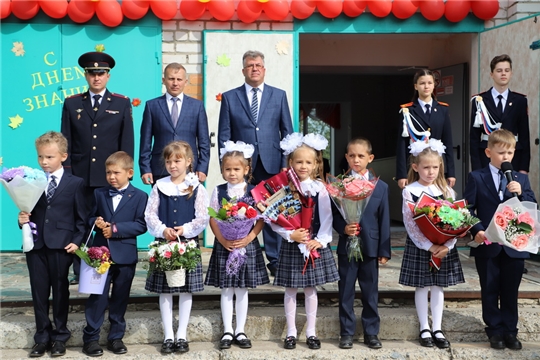 Праздник к началу нового учебного года в МБОУ "Комсомольская СОШ №2"