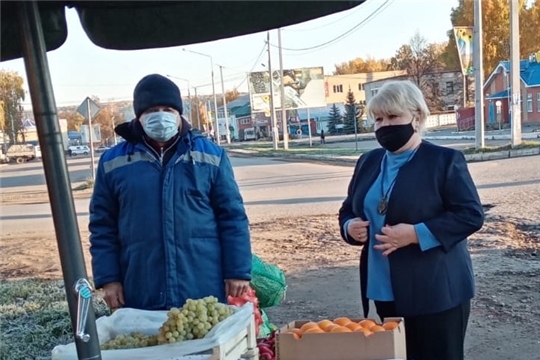 Очередной рейд мобильной группы на территории рынка в селе Комсомольское