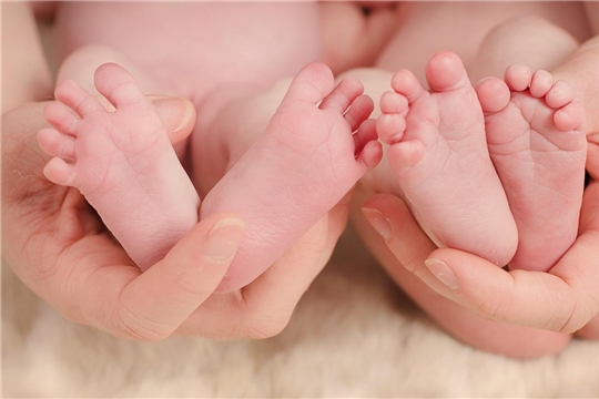 В отделе ЗАГС администрации Комсомольского района состоялась первая регистрация рождения близнецов в 2021 году