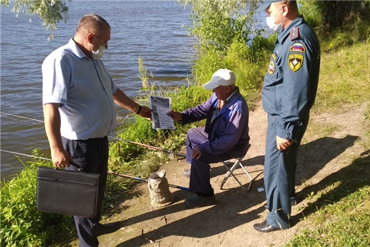 Продолжаются рейды на водоемах и в местах массового отдыха людей