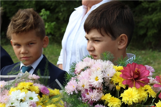 День знаний в Мижеркасинской школе