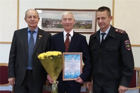 Поздравили  ветерана  службы  МВД, кандидата в мастера спорта Алексеева Николая Алексеевича с 80-летним юбилеем!