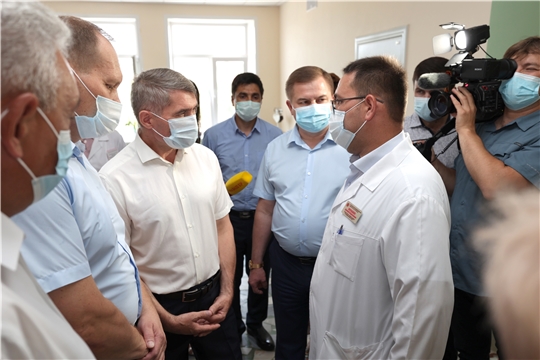 Олег Николаев подверг критике власти Шумерли за недостаточную организацию работы по вакцинации от коронавируса