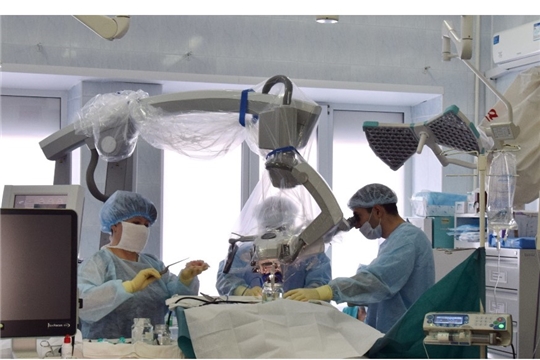 Нейрохирурги Республиканской больницы помогают пациентам с новообразованиями