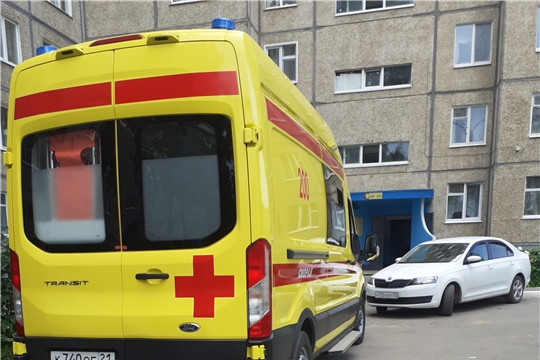 "Скорая, давай отъезжай!": почему водитель не может отъехать с места вызова по требованию жителей