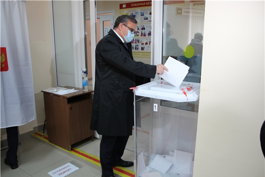 Министр финансов Чувашии Михаил Ноздряков принял участие в голосовании