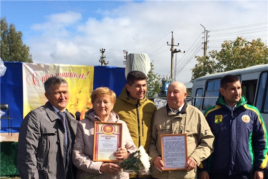 В День поселка Конар чествовали супружеские пары