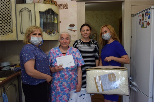 В Московском районе г. Чебоксары поздравили с 90-летним юбилеем Зинаиду Калинину и Ольгу Шмелеву