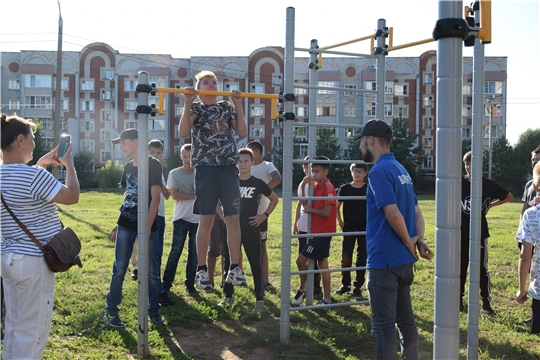 Спортивный проект «Я в команде своего двора» приобщает столичных школьников к здоровому образу жизни