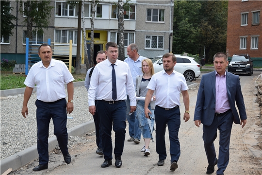 В Чебоксарах состоялся объезд по комплексному благоустройству дворовых территорий