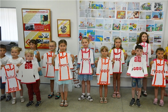 Объявлен Всероссийский детский конкурс исследований и творчества по тетради «Азбука чувашского костюма»