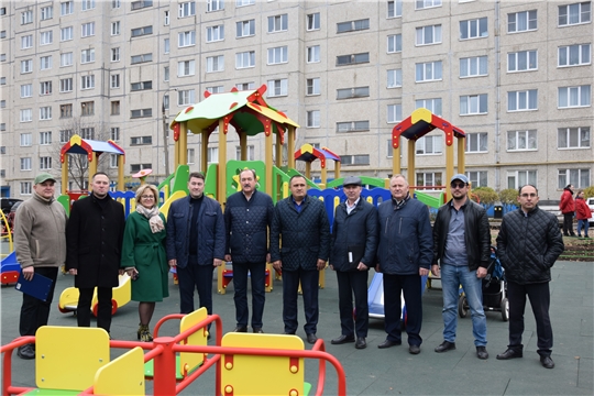 В Чебоксарах состоялась общественная приемка дворового пространства в юго-западной части столицы