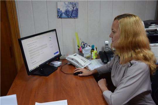 Муниципальные служащие принимают участие во Всероссийской переписи населения