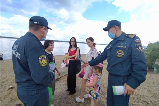 Продолжаются профилактические мероприятия по безопасному поведению на воде