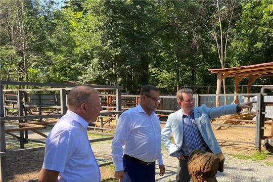 В Ельниковской роще прошло совещание по развитию зоопарка