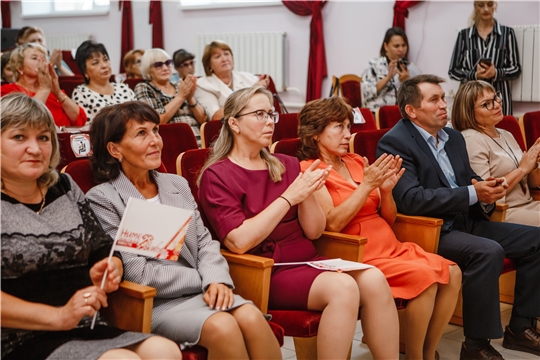 В Шумерле и Шумерлинском районе обсудили приоритетные задачи на предстоящий учебный год