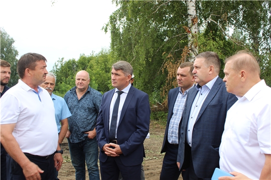 Олег Николаев ознакомился с ходом строительства комплекса очистных сооружений биологической очистки сточных вод в селе Порецкое