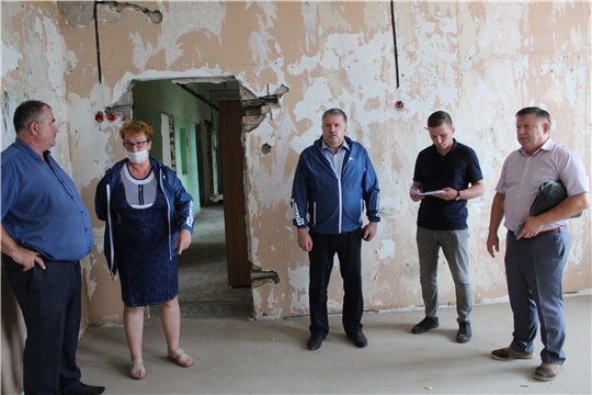 Продолжается капитальный ремонт в Напольновской и Анастасовской школах