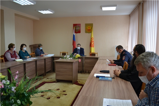 В администрации Порецкого района состоялось заседание антинаркотической комиссии