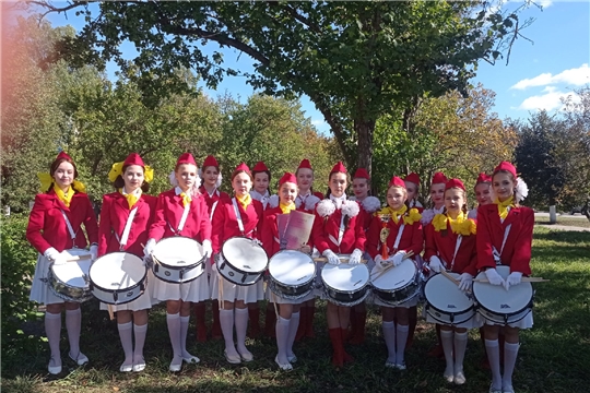 Церемониальный отряд барабанщиц Порецкой школы - победитель республиканского фестиваля-конкурса