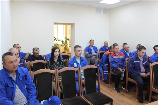Глава администрации Шемуршинского района провел встречи с работниками организаций