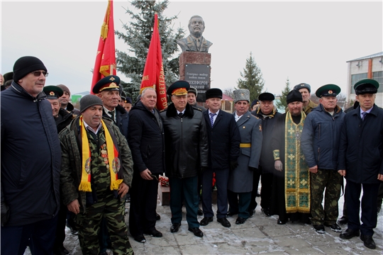 В рамках 100-летия со дня рождения генерал-майора Никифорова Василия Николаевича в Шемуршинском  районе прошел комплекс мероприятий