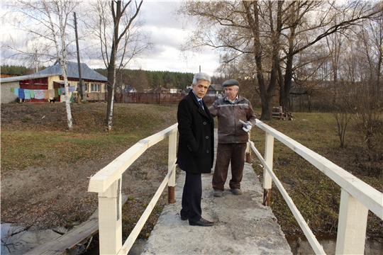 Ремонт пешеходного моста через речку Паланку в деревне Мыслец Торханского сельского поселения
