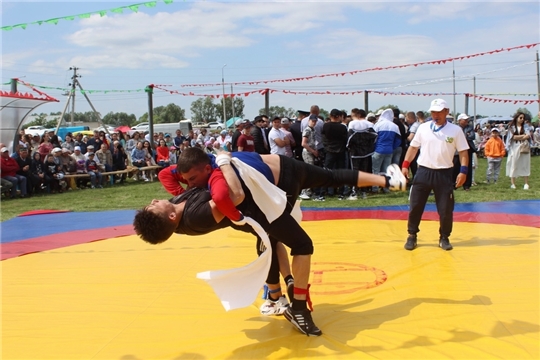 Многочисленные спортивные состязания и турниры проходят в районах Чувашии в рамках празднования Акатуя